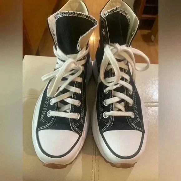 Converse Run Star high-tops Woman’s Size 8.5 and Mens Size 7 - Picture 3 of 9